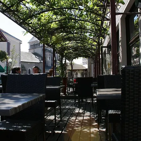 Restaurant Cousseau 파렝티스 앙 보른